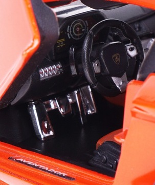 LAMBORGHINI AVENTADOR LP 700-4 МОДЕЛЬ BBURAGO 1:18