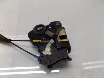 COROLLA E12 5D ZÁMEK DVEŘE PRAVÝ PŘEDNÍ 2PIN
