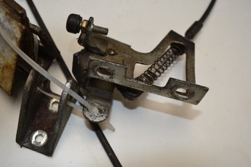 Mercedes R107 SL Ригельный механизм замков крыши