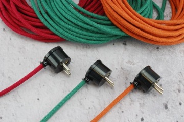 плоская вилка SLIM 230 В не выступает из розетки LOFT