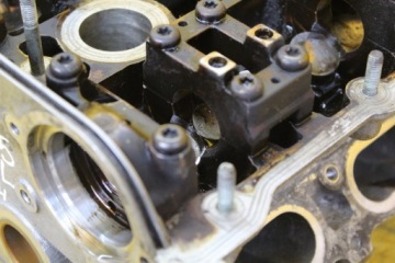 ГОЛОВКА ЛЕВАЯ AUDI A4 B5 A6 A8 2.4 B 078103373AH