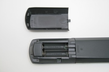 Пульт дистанционного управления для телевизора/видеомагнитофона Hitachi VT-rm253E