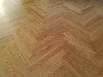 ДУБОВЫЙ ПАРКЕТ, МАССИВ ЕЛОЧКА, КЛАСС 1, ширина доски 10 см.