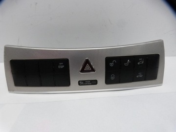 MERCEDES W209 CLK FACELIFT PANEL NOUZOVÉ  ESP TLAČÍTKO