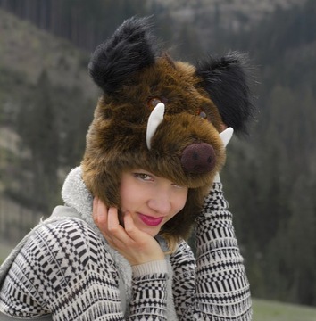 Зимняя шапка в виде кабана - L