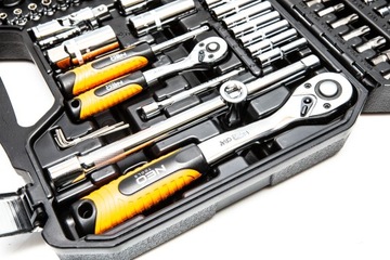 NEO ZESTAW KLUCZY NASADOWYCH 1/2 1/4 110el 08-666