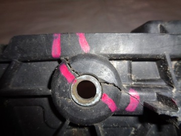 MEGANE SCENIC II 2 АККУМУЛЯТОРНАЯ ПОДСТАВКА 8200467409