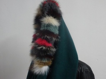 ДЫМОХОД, ШАРФ, ХУДИ С ОТДЕЛКОЙ МЕХОМ ЛИСЫ