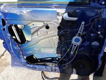 ДВЕРЬ ЛЕВАЯ ПЕРЕДНЯЯ OPEL MERIVA A