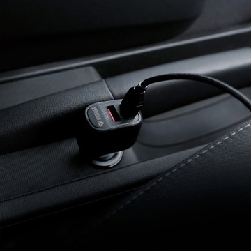 Быстрое и мощное автомобильное зарядное устройство 3А 2xUSB QC3.0