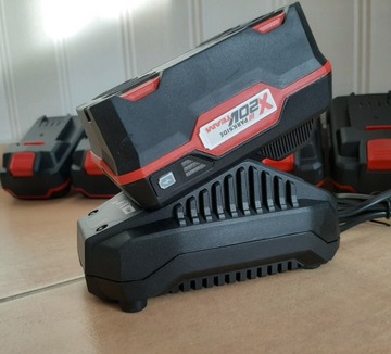 НОВАЯ АККУМУЛЯТОРНАЯ БАТАРЕЯ PARKSIDE X20V 4 Ач и ЗАРЯДНОЕ УСТРОЙСТВО