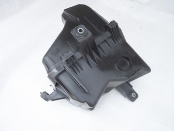MITSUBISHI PININ 2,0B POUZDRO FILTRU VZDUCHU