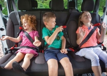 РЕМЕНЬ БЕЗОПАСНОСТИ SMART KID BELT ЗАМЕНЯЕТ СИДЕНЬЕ