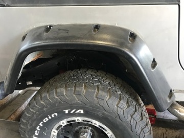 POSZERZENIA BŁOTNIKÓW TYŁ 18CM JEEP WRANGLER TJ