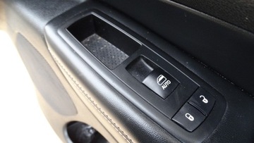 Jeep Grand Cherokee WK2 lift kompletne drzwi prawe