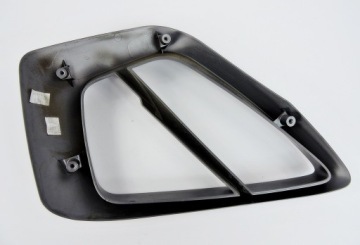 ЗАПОЛНИТЕЛЬНАЯ КРЫШКА ОБТЕКТОРА TRIUMPH TROPHY 1200