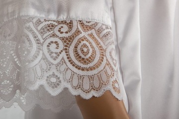 Атласный свадебный халат с вышивкой Невеста р.М