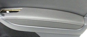 ОБИВКА БОКОВОЙ ДВЕРИ ПЕРЕДНЕЙ ПРАВОЙ VW GOLF VII UK 5G0919416A