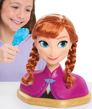 FROZEN Анна расчесывает голову для макияжа XL