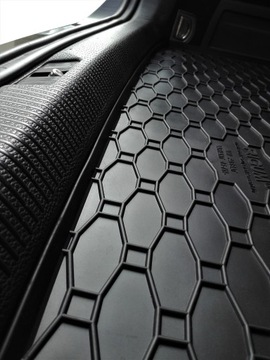 TOYOTA YARIS CROSS (2021-) РЕЗИНОВЫЙ КОВРИК БАГАЖНИКА