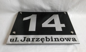 Гравированная адресная тарелка. Номер дома. Штаб -квартира