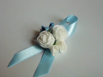 K 15 C * Kotylion bukiecik na rękę ślub studniówka