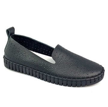 NESSI 18390 miękkie mokasyny slip on czarne 40