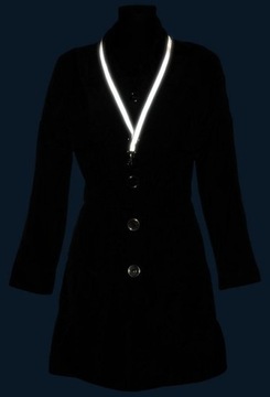 ODBLASKOWA SMYCZ NA KLUCZE TELEFON Z ODBLASKIEM GRANATOWA