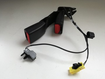 ZAPIĘCIE ZAPINKA PASA BEZPIECZEŃSTWA TYŁ JAGUAR XE