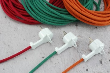 плоская вилка SLIM 230 В не выступает из розетки LOFT