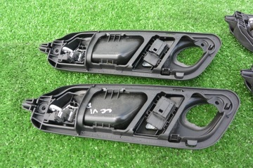 РУЧКА ВНУТРЕННЕЙ ДВЕРИ ПЕРЕДНЯЯ Л/П VW PASSAT CC