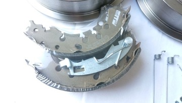 БАРАБАНЫ + ТОРМОЗНЫЕ КОЛОДКИ FIAT GRANDE PUNTO 1.2