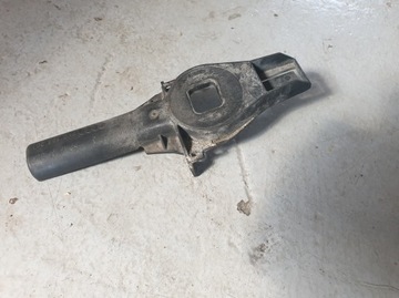 AUDI A4 B8 A5 8T0 DRŽÁKY ULOŽENÍ CHLADIČŮ