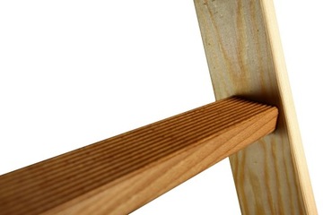 ПОКРАСКА ДЕРЕВЯННОЙ ЛЕСТНИЦЫ 2х4 РАСШИРЕННАЯ