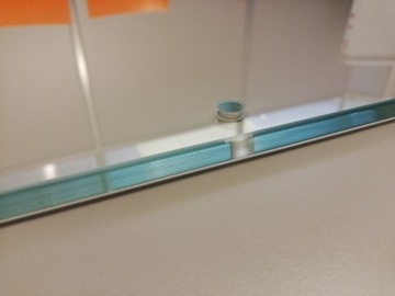 Полка стеклянная 60 х 42 см, закаленное стекло 8 мм.