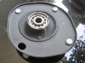 ŁOŻYSKO GÓRNE AMORTYZATORA 14