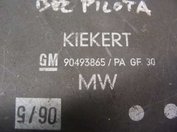 OPEL OMEGA B ŘÍZENÍ ZÁMKU CENTRÁLNÍHO 90493865