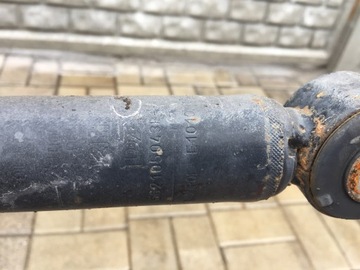 DACIA DUSTER АМОРТИЗАТОРЫ КОМПЛЕКТ ЗАДНИХ АМОРТИЗАТОРОВ