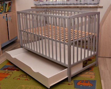 СЕРАЯ ДЕТСКАЯ КРОВАТЬ/ЛЕНТА С ЗАБОРОМ