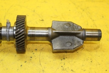 ВАЛ МАСЛЯНОГО НАСОСА VW PASSAT B6 2.0 TDI