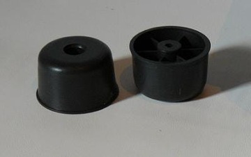 STOPKI TAPICERSKIE NA WKRĘT D-30 - 4 SZT.