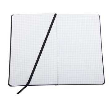 Блокнот А5 в молескиновой обложке на резинке в цвете.