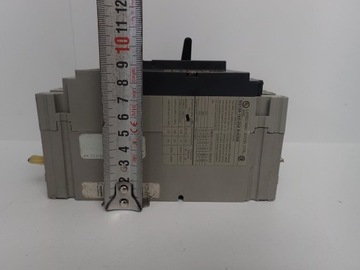 Wyłącznik silnikowy 160A Merlin Gerin NS160N, 25A