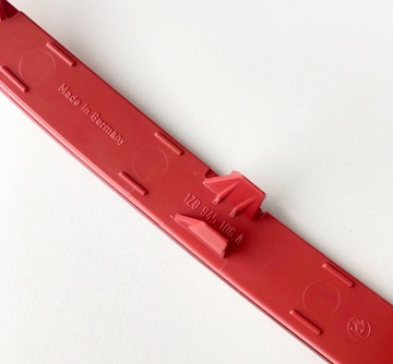 ОТРАЖАТЕЛЬ ЗАДНИЙ ПРАВЫЙ OCTAVIA 2