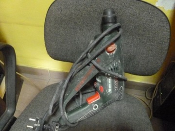 MŁOTOWIERTARKA BOSCH PBH 2000 RE