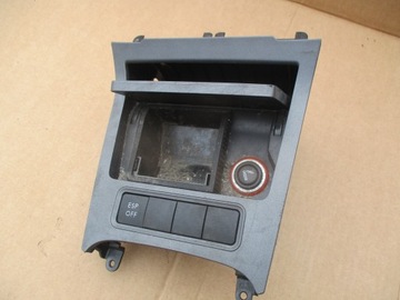 VW GOLF V ПЕПЕЛЬНИЦА 1K0857961