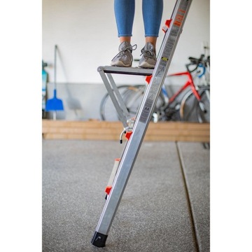 Маленькая гигантская ступенька-полка Altrex для лестниц