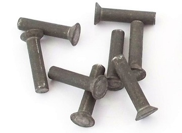 NITY STALOWE 4X18 STOŻKOWE DO MAGNETA WSK 125 KPL