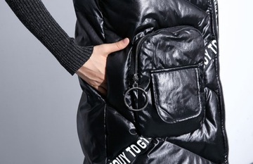 Теплый стеганый пуховый жилет с надписями 38 М