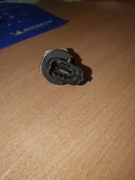 BOSCH 0 281 006 191 Датчик, давление топлива